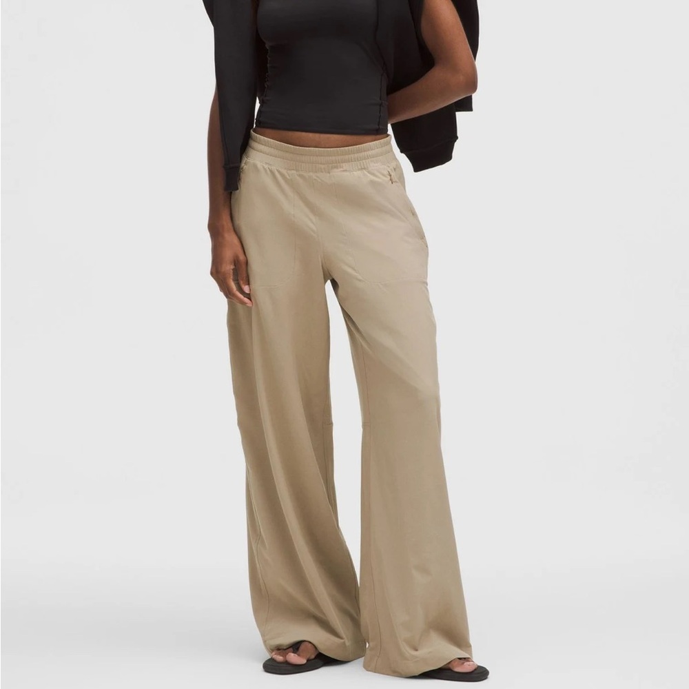 Lululemon Swift Mid-Rise Wide-Leg Pant